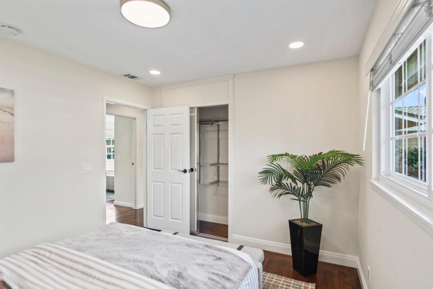 Detail Gallery Image 20 of 27 For 1020 W Homestead Rd, Sunnyvale,  CA 94087 - 3 Beds | 2 Baths