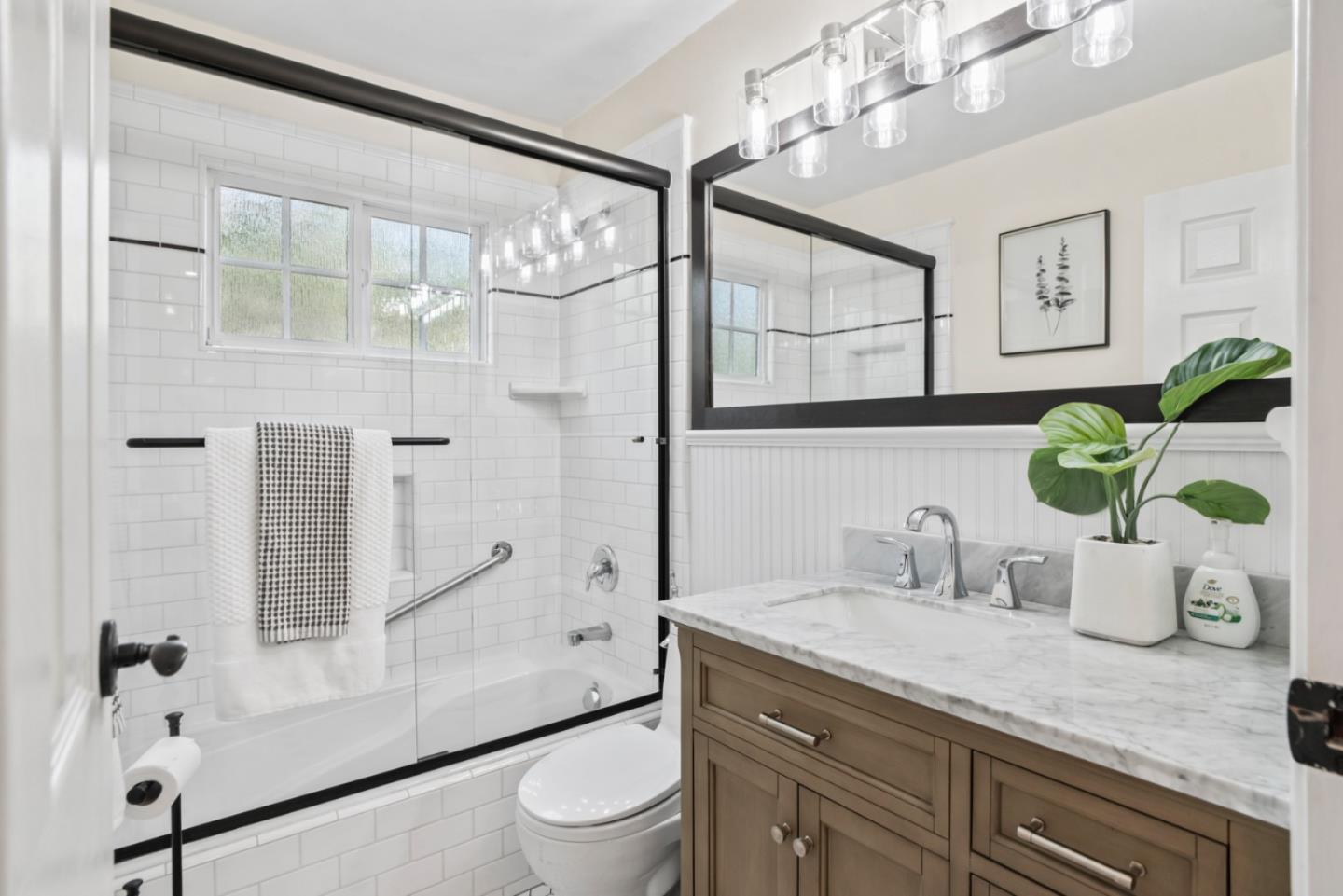 Detail Gallery Image 22 of 27 For 1020 W Homestead Rd, Sunnyvale,  CA 94087 - 3 Beds | 2 Baths