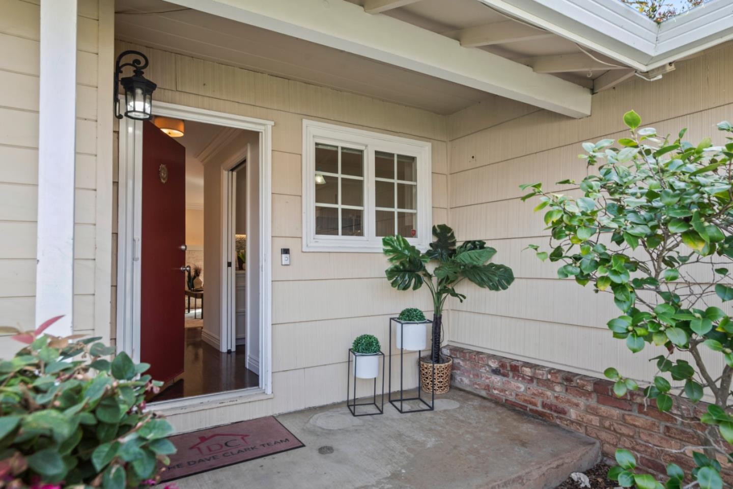 Detail Gallery Image 4 of 27 For 1020 W Homestead Rd, Sunnyvale,  CA 94087 - 3 Beds | 2 Baths