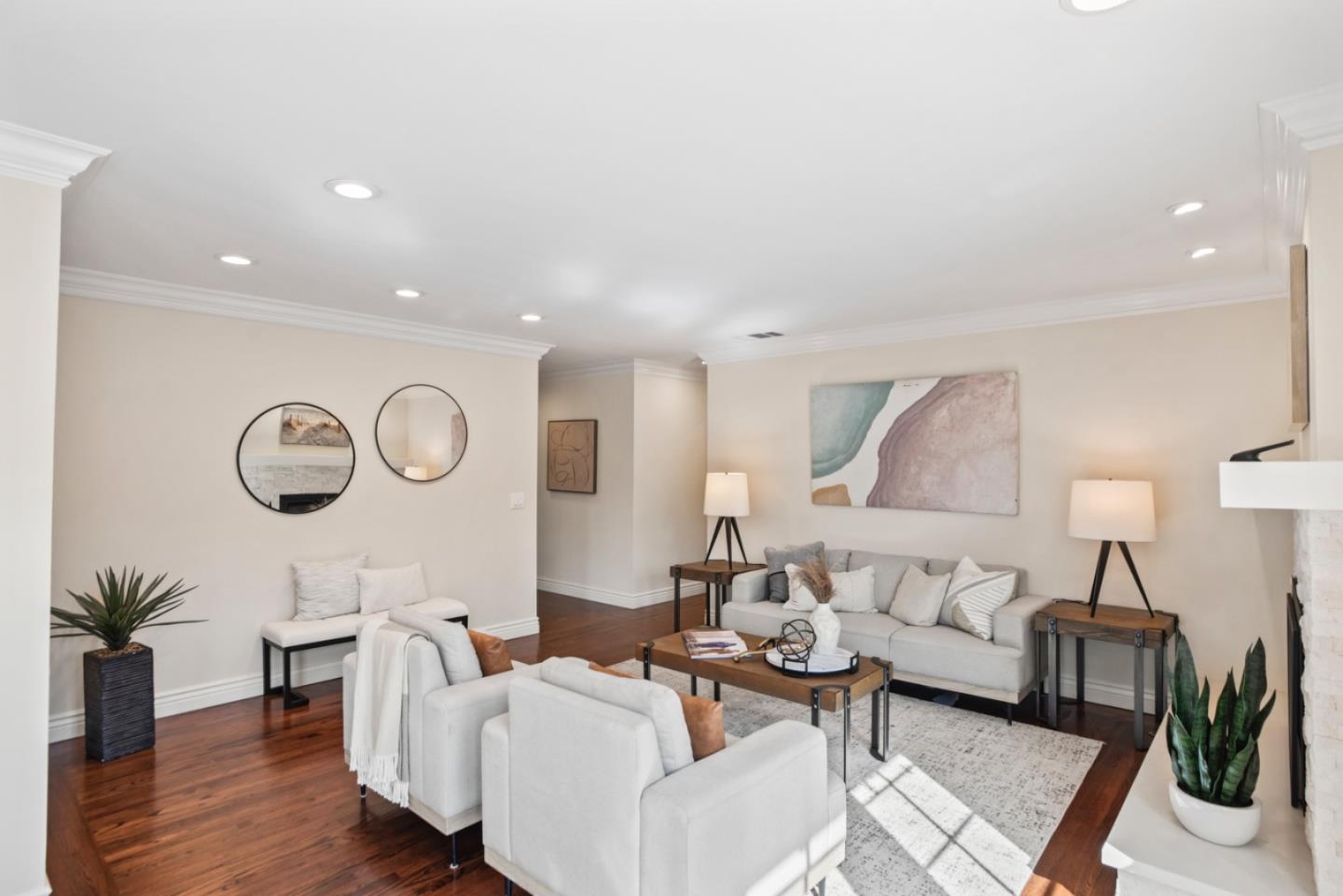 Detail Gallery Image 8 of 27 For 1020 W Homestead Rd, Sunnyvale,  CA 94087 - 3 Beds | 2 Baths