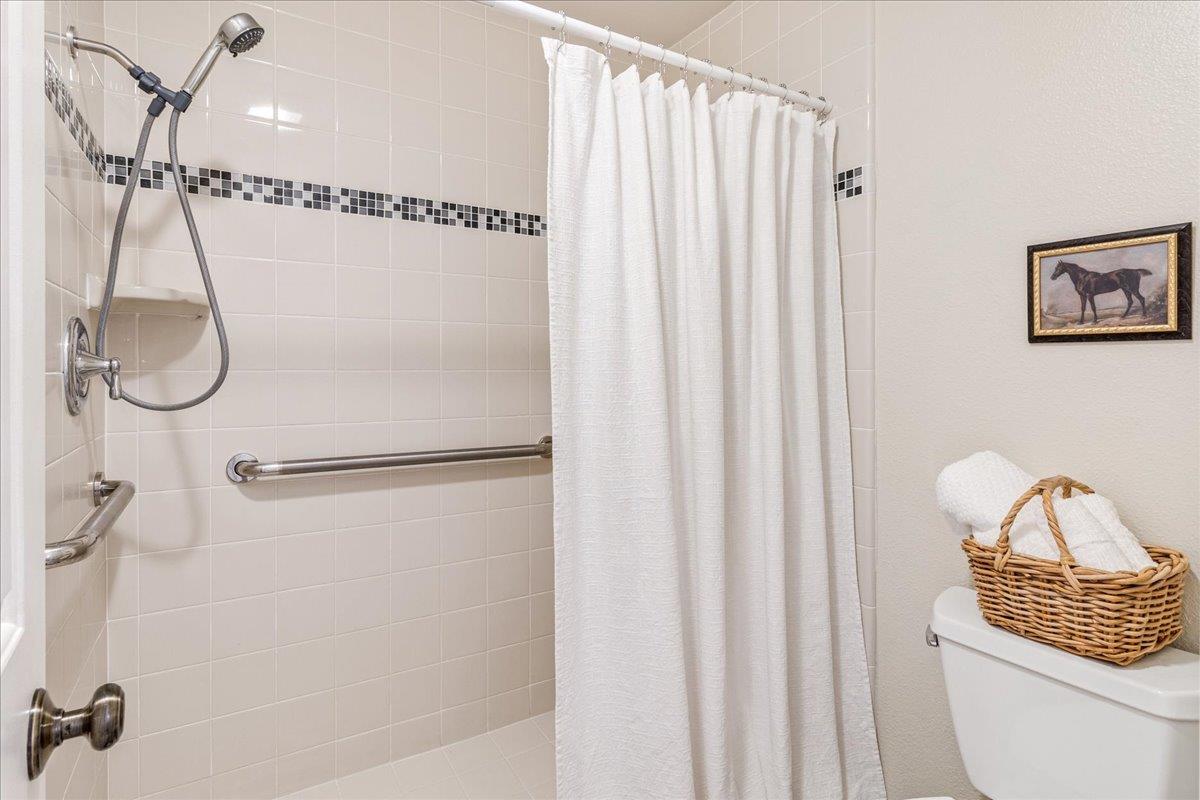 Detail Gallery Image 20 of 29 For 17140 Garlen Ln, Salinas,  CA 93907 - 3 Beds | 2 Baths