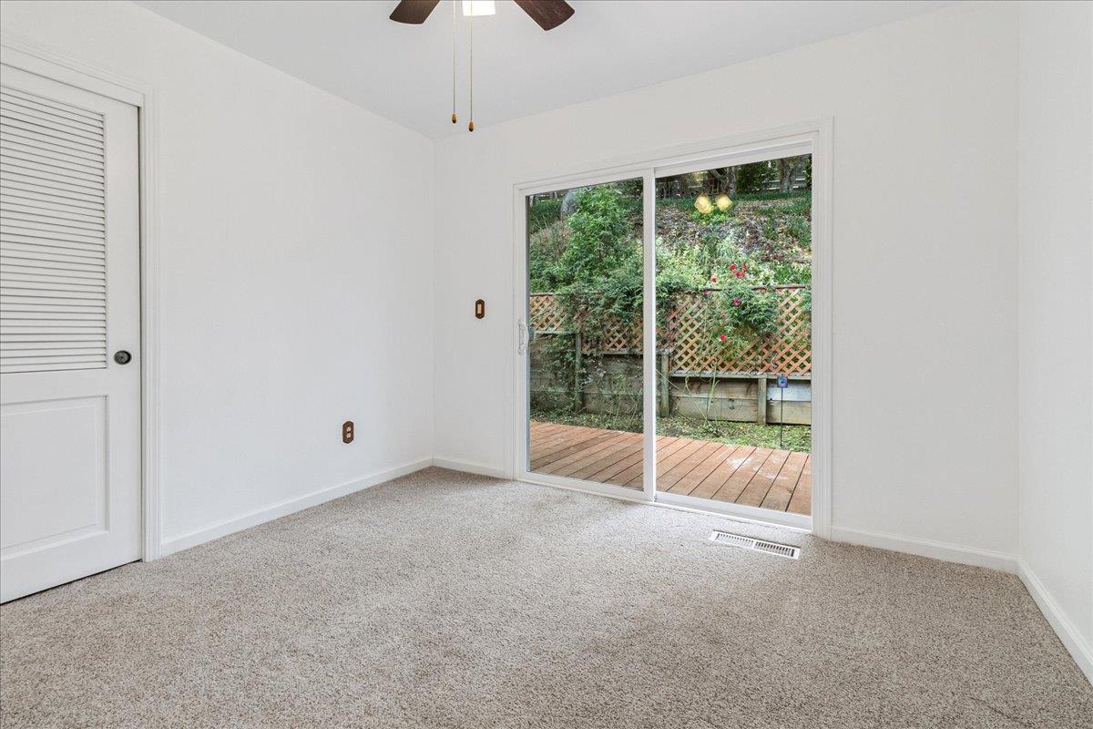 Detail Gallery Image 22 of 29 For 17140 Garlen Ln, Salinas,  CA 93907 - 3 Beds | 2 Baths