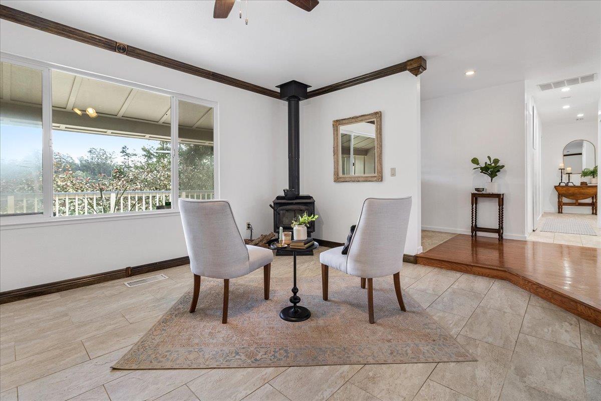 Detail Gallery Image 6 of 29 For 17140 Garlen Ln, Salinas,  CA 93907 - 3 Beds | 2 Baths