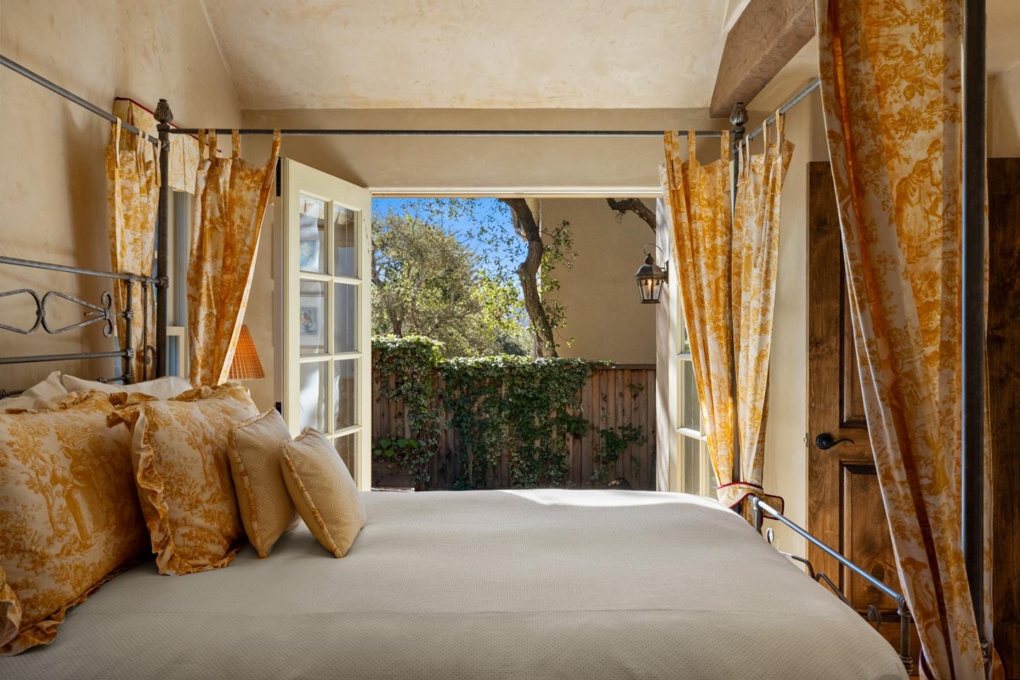 Detail Gallery Image 39 of 72 For Santa Fe 3 Se of 4th, Carmel,  CA 93921 - 3 Beds | 2 Baths