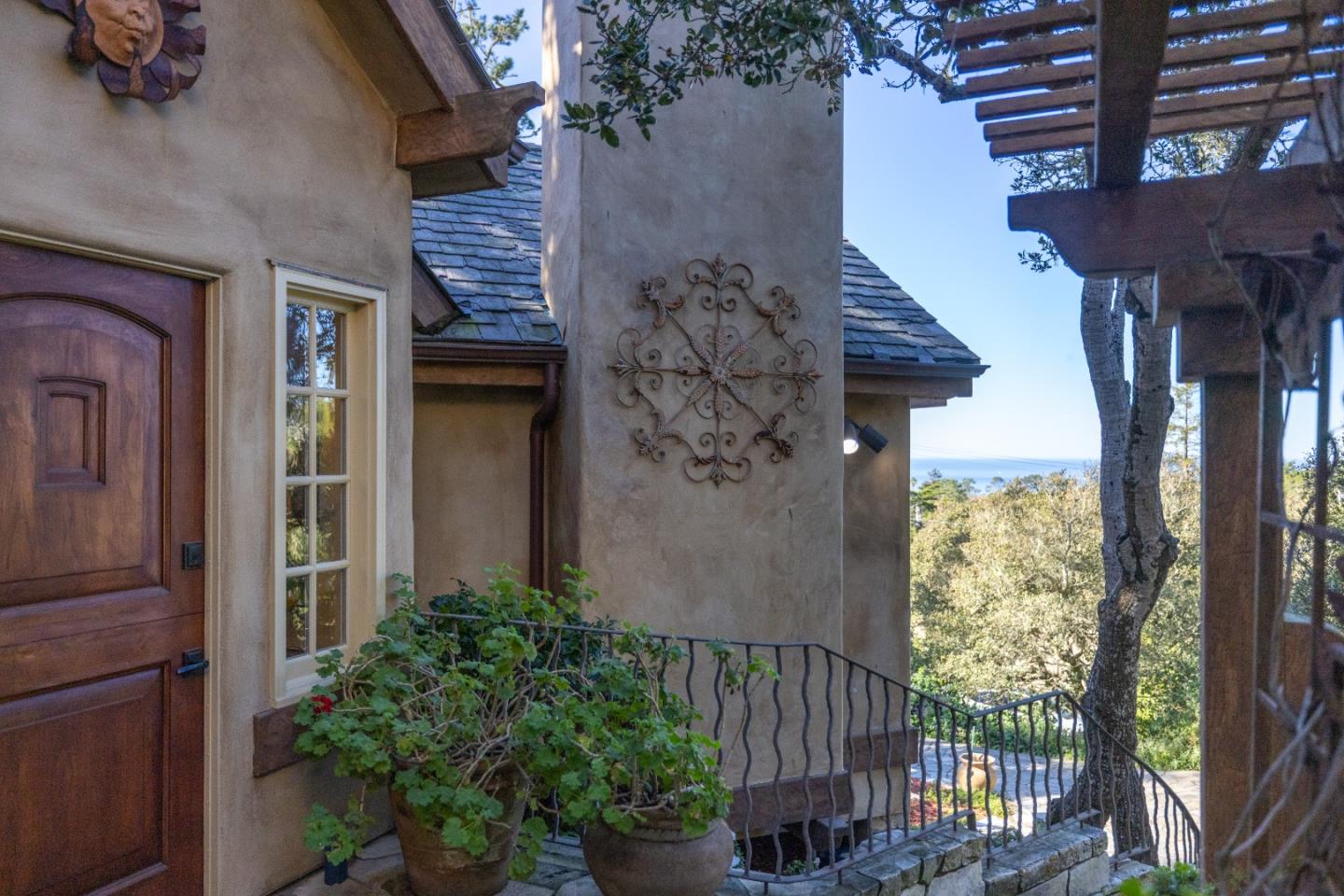 Detail Gallery Image 5 of 72 For Santa Fe 3 Se of 4th, Carmel,  CA 93921 - 3 Beds | 2 Baths