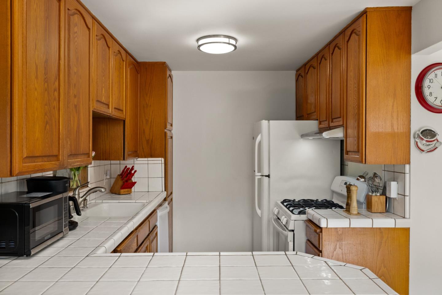 Detail Gallery Image 13 of 36 For 748 Alice St, Monterey,  CA 93940 - 3 Beds | 2 Baths