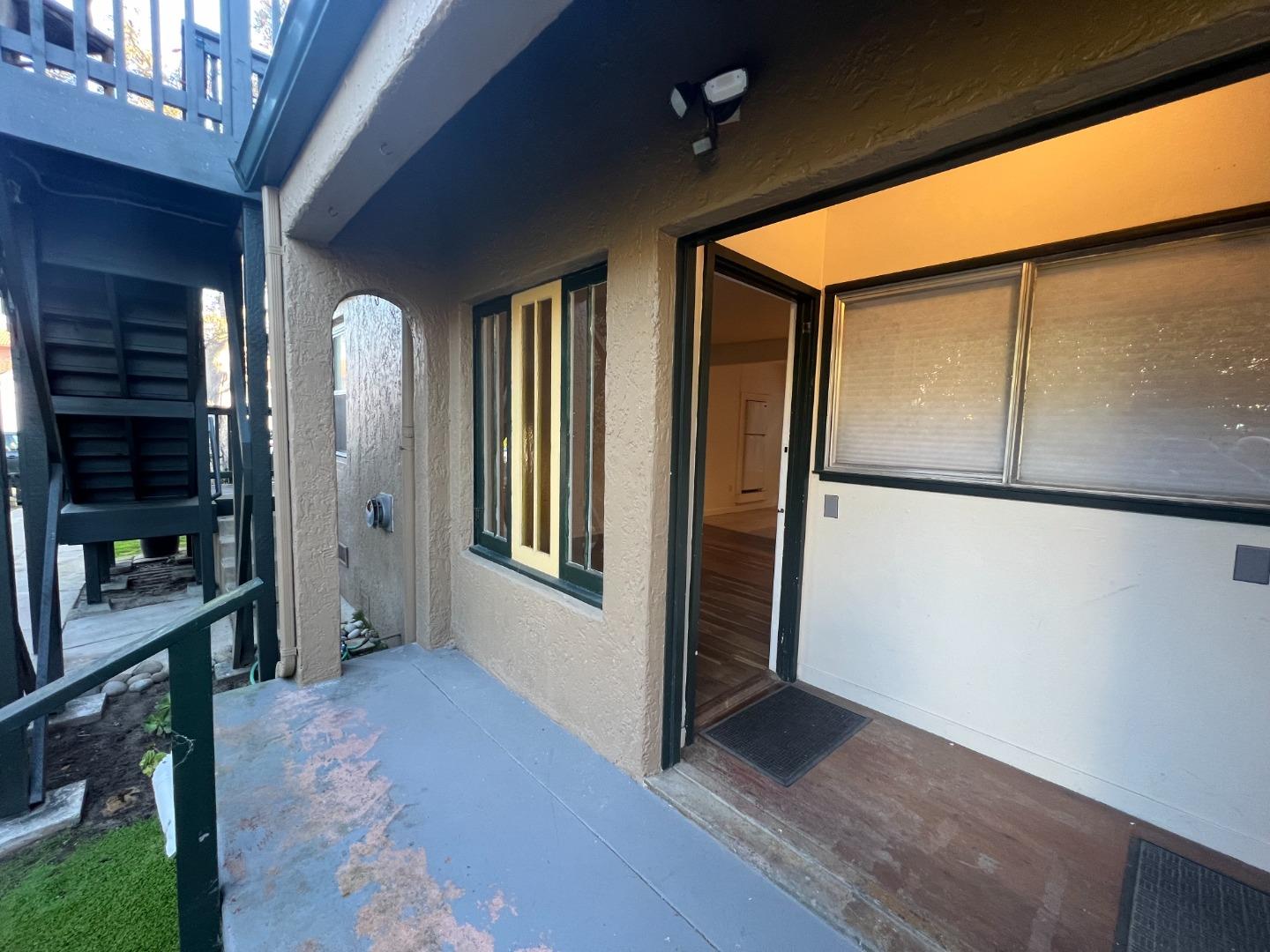 Detail Gallery Image 11 of 49 For 160 Monterey Ave, Pacific Grove,  CA 93950 - – Beds | – Baths