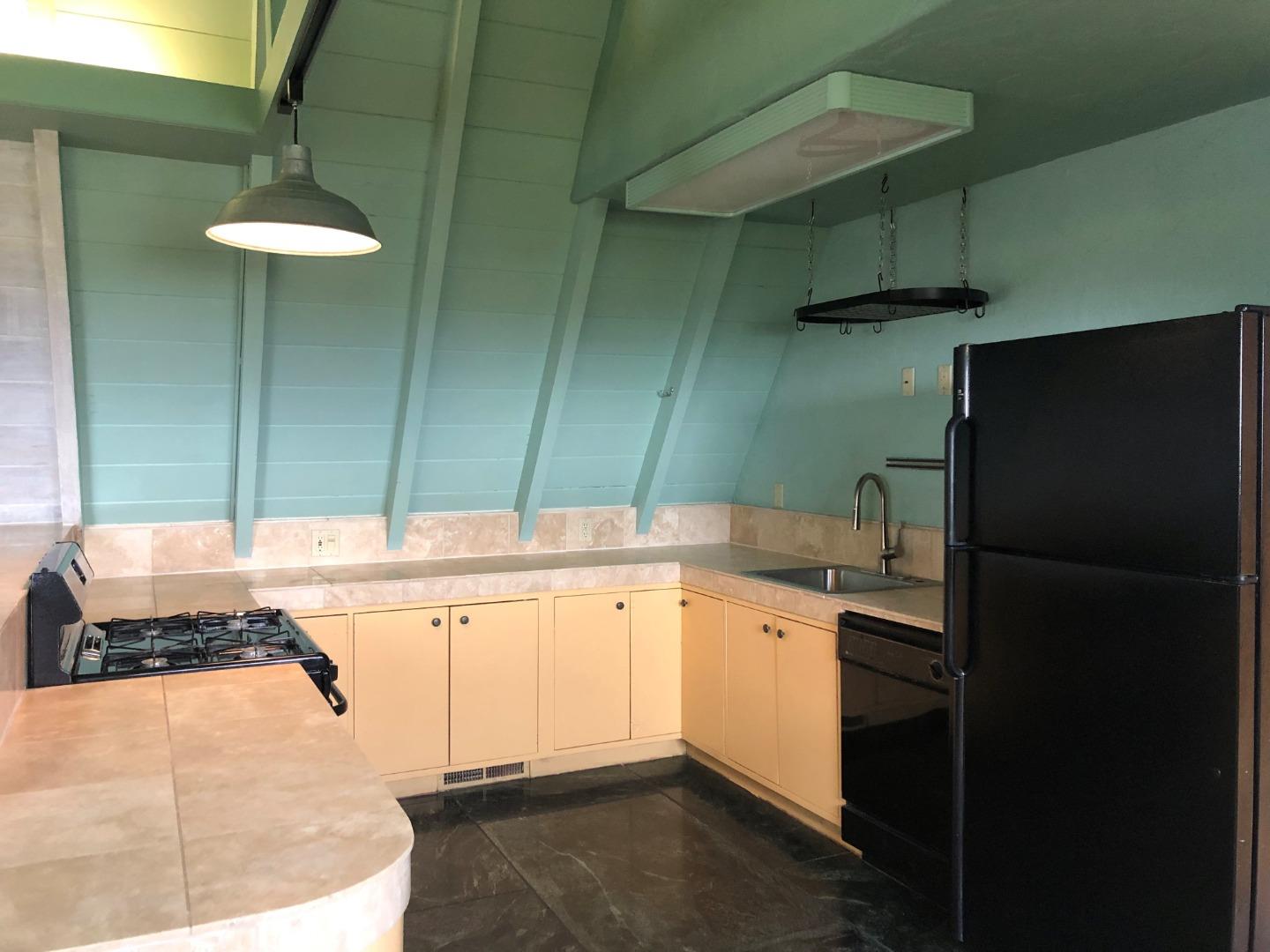 Detail Gallery Image 19 of 49 For 160 Monterey Ave, Pacific Grove,  CA 93950 - – Beds | – Baths