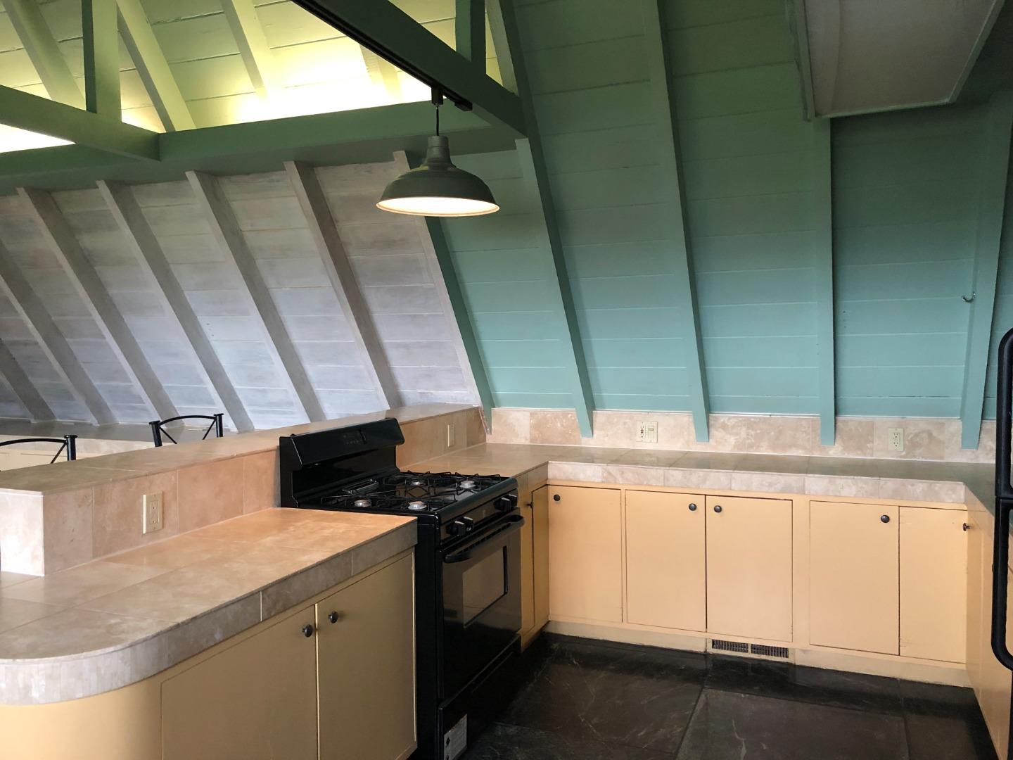 Detail Gallery Image 20 of 49 For 160 Monterey Ave, Pacific Grove,  CA 93950 - – Beds | – Baths