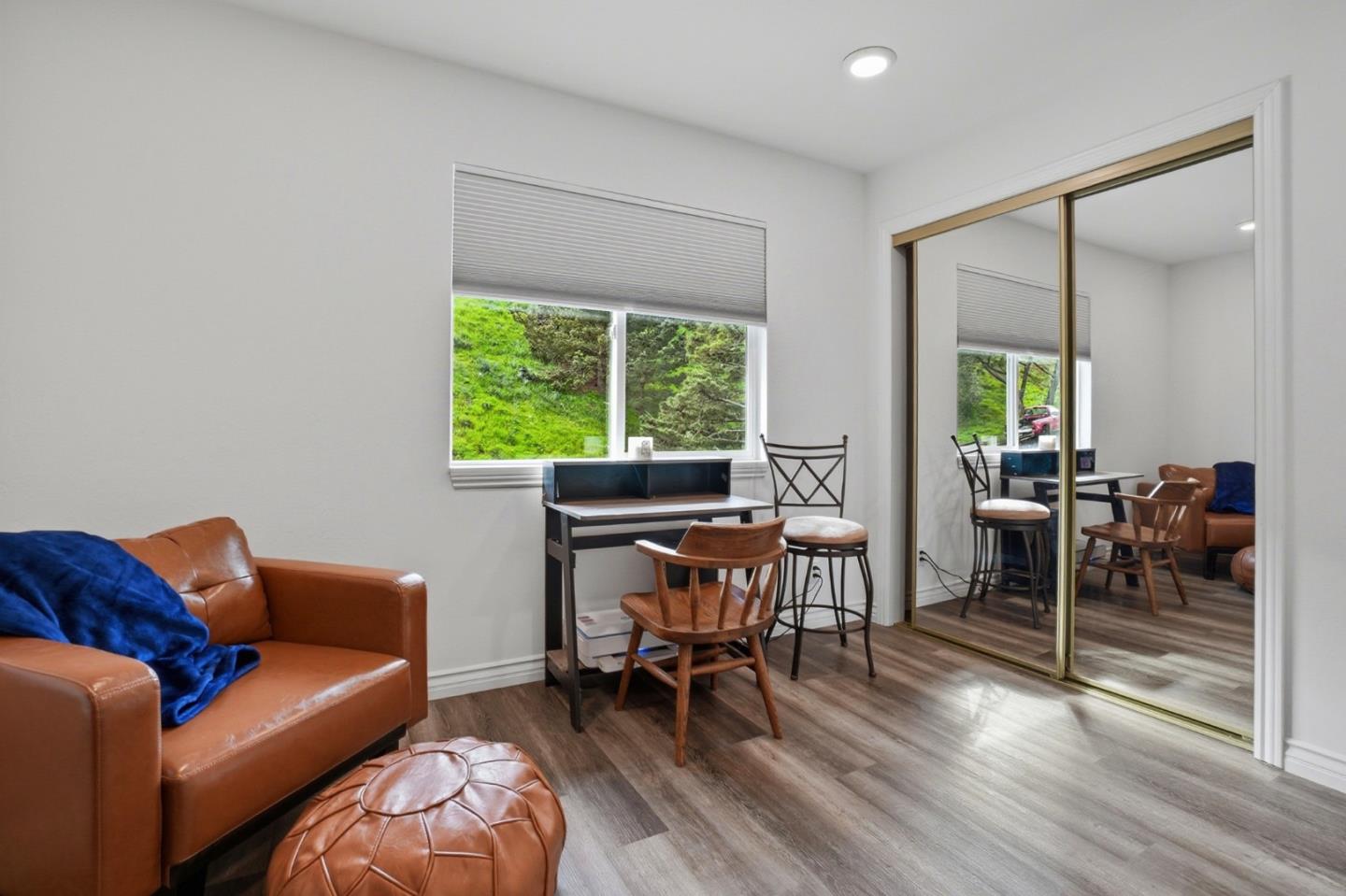 Detail Gallery Image 16 of 32 For 105 Oakridge Dr, Daly City,  CA 94014 - 4 Beds | 2 Baths