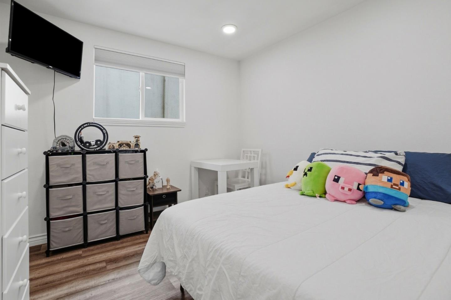 Detail Gallery Image 22 of 32 For 105 Oakridge Dr, Daly City,  CA 94014 - 4 Beds | 2 Baths