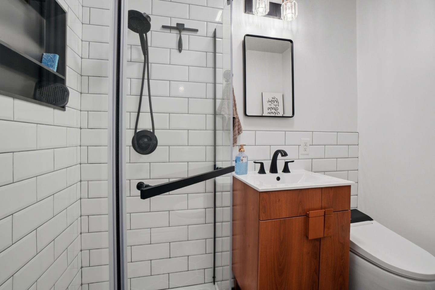 Detail Gallery Image 27 of 32 For 105 Oakridge Dr, Daly City,  CA 94014 - 4 Beds | 2 Baths