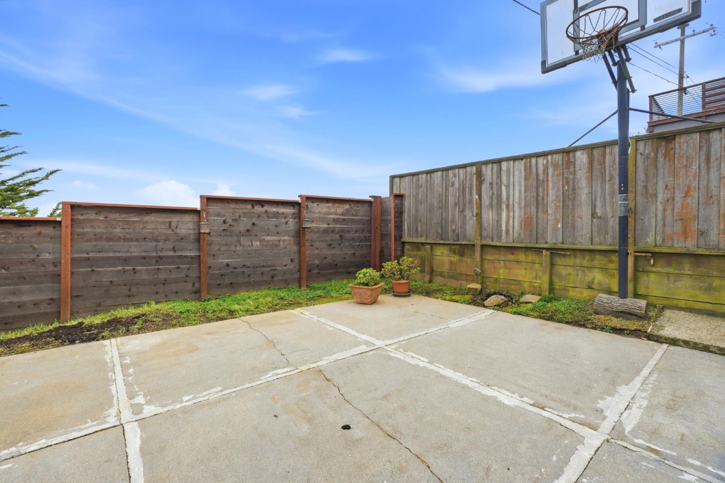 Detail Gallery Image 31 of 32 For 105 Oakridge Dr, Daly City,  CA 94014 - 4 Beds | 2 Baths