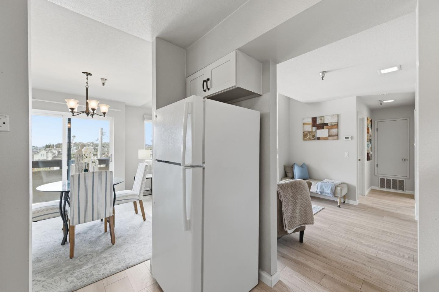 Detail Gallery Image 10 of 34 For 711 S Bayshore Blvd #29,  San Mateo,  CA 94402 - 1 Beds | 1 Baths