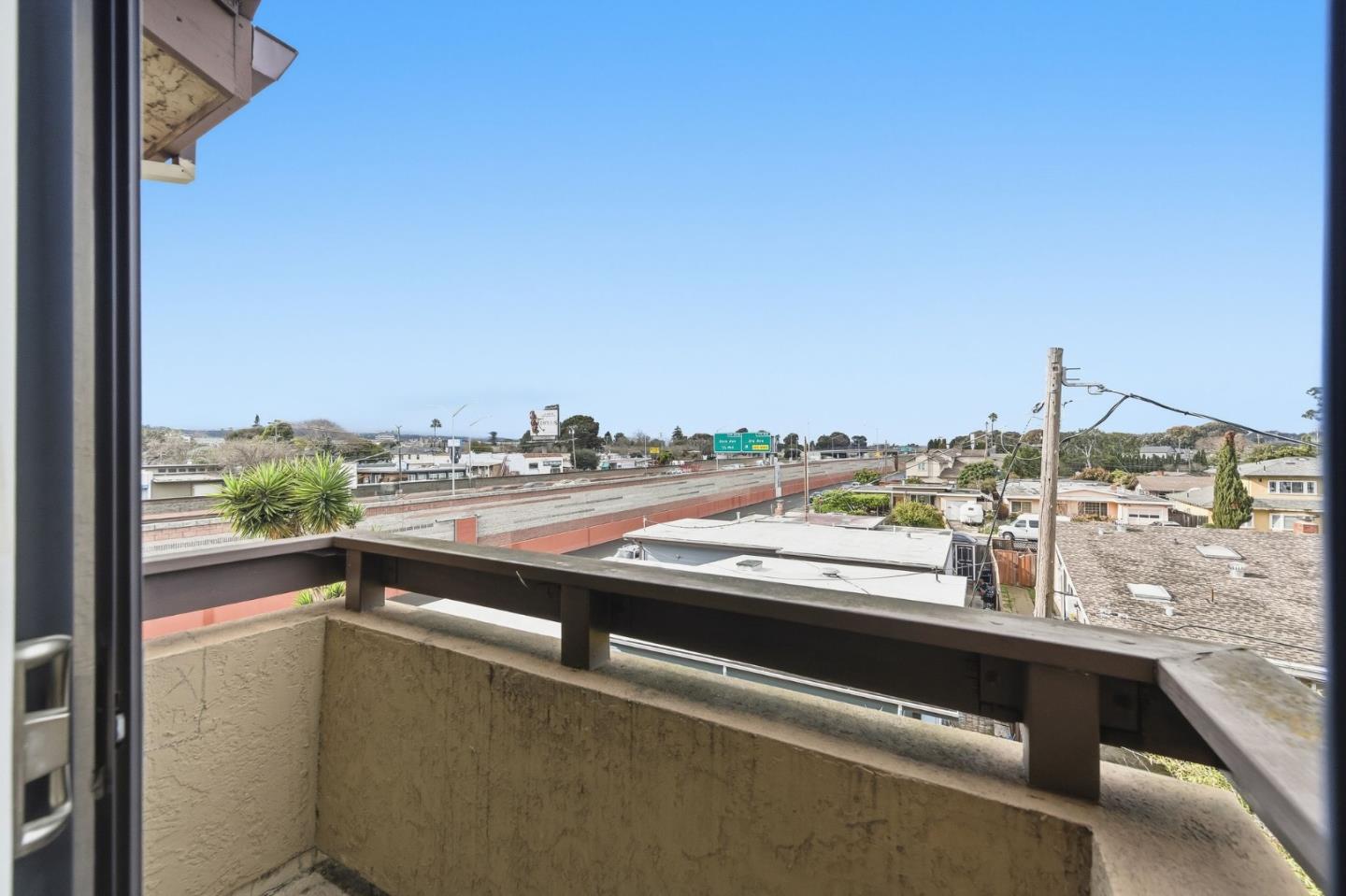 Detail Gallery Image 14 of 34 For 711 S Bayshore Blvd #29,  San Mateo,  CA 94402 - 1 Beds | 1 Baths