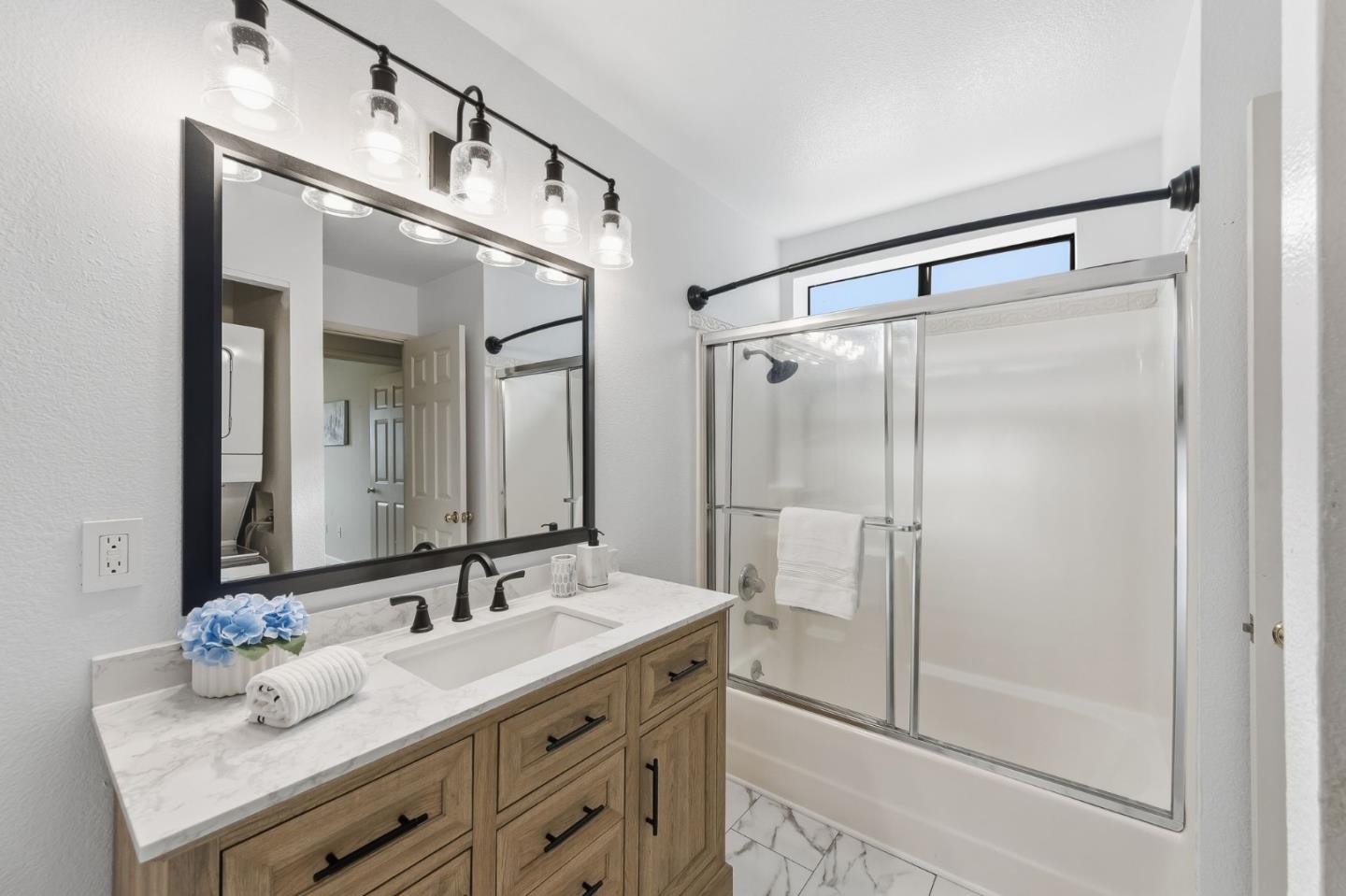 Detail Gallery Image 19 of 34 For 711 S Bayshore Blvd #29,  San Mateo,  CA 94402 - 1 Beds | 1 Baths