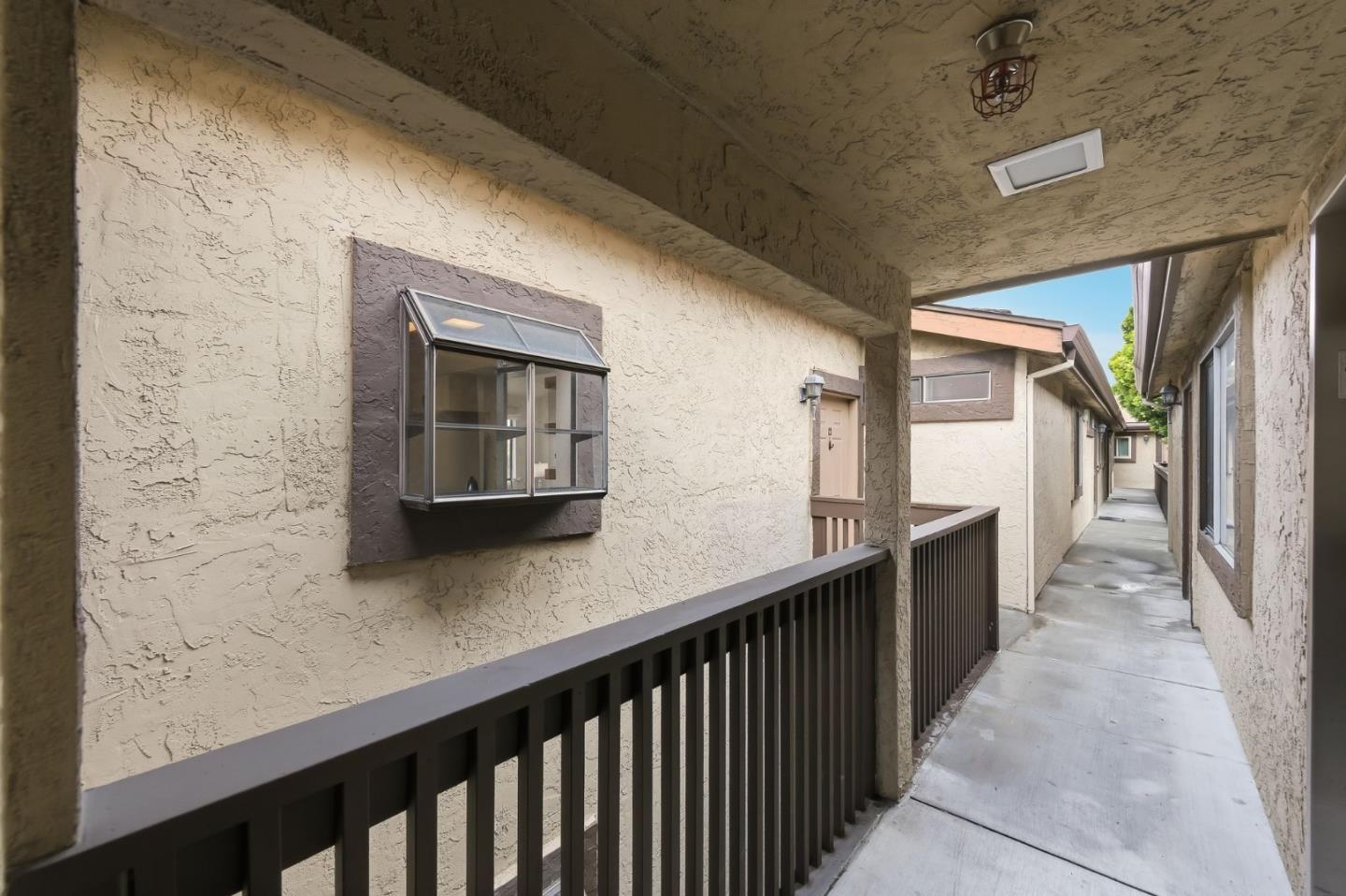 Detail Gallery Image 21 of 34 For 711 S Bayshore Blvd #29,  San Mateo,  CA 94402 - 1 Beds | 1 Baths