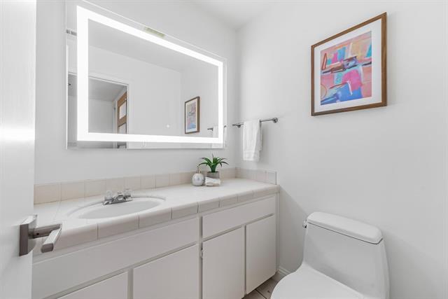 Detail Gallery Image 17 of 56 For 707 Santa Cruz Ln, Foster City,  CA 94404 - 3 Beds | 2/1 Baths