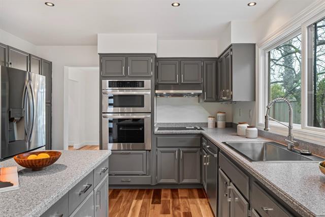 Detail Gallery Image 7 of 56 For 707 Santa Cruz Ln, Foster City,  CA 94404 - 3 Beds | 2/1 Baths