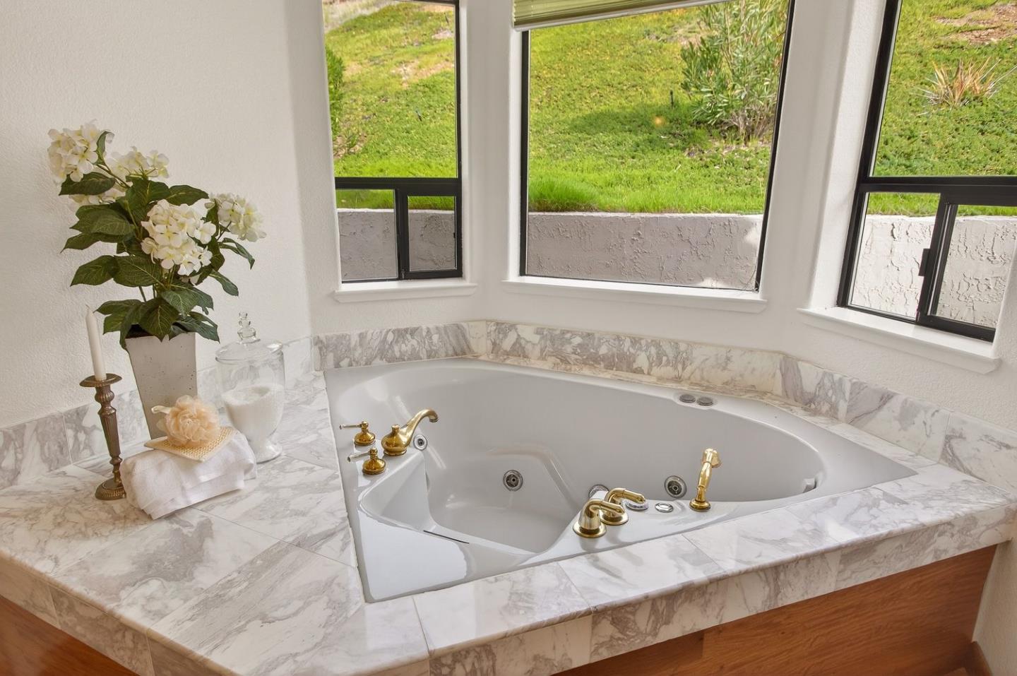 Detail Gallery Image 13 of 25 For 18616 Skuse Ct, San Jose,  CA 95120 - 3 Beds | 2/1 Baths