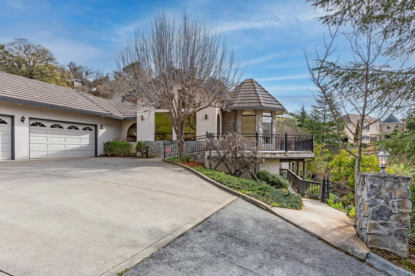 Detail Gallery Image 2 of 25 For 18616 Skuse Ct, San Jose,  CA 95120 - 3 Beds | 2/1 Baths