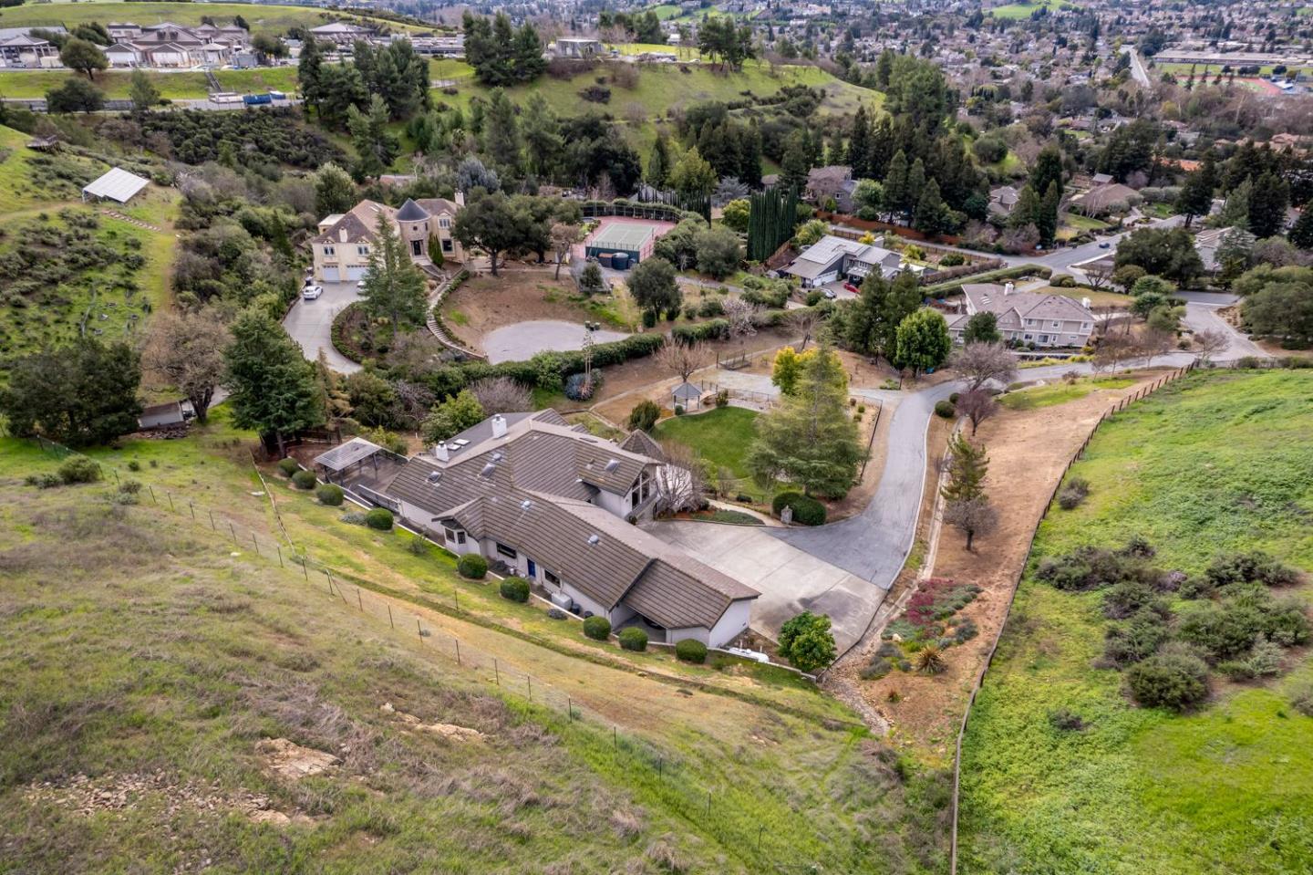 Detail Gallery Image 21 of 25 For 18616 Skuse Ct, San Jose,  CA 95120 - 3 Beds | 2/1 Baths