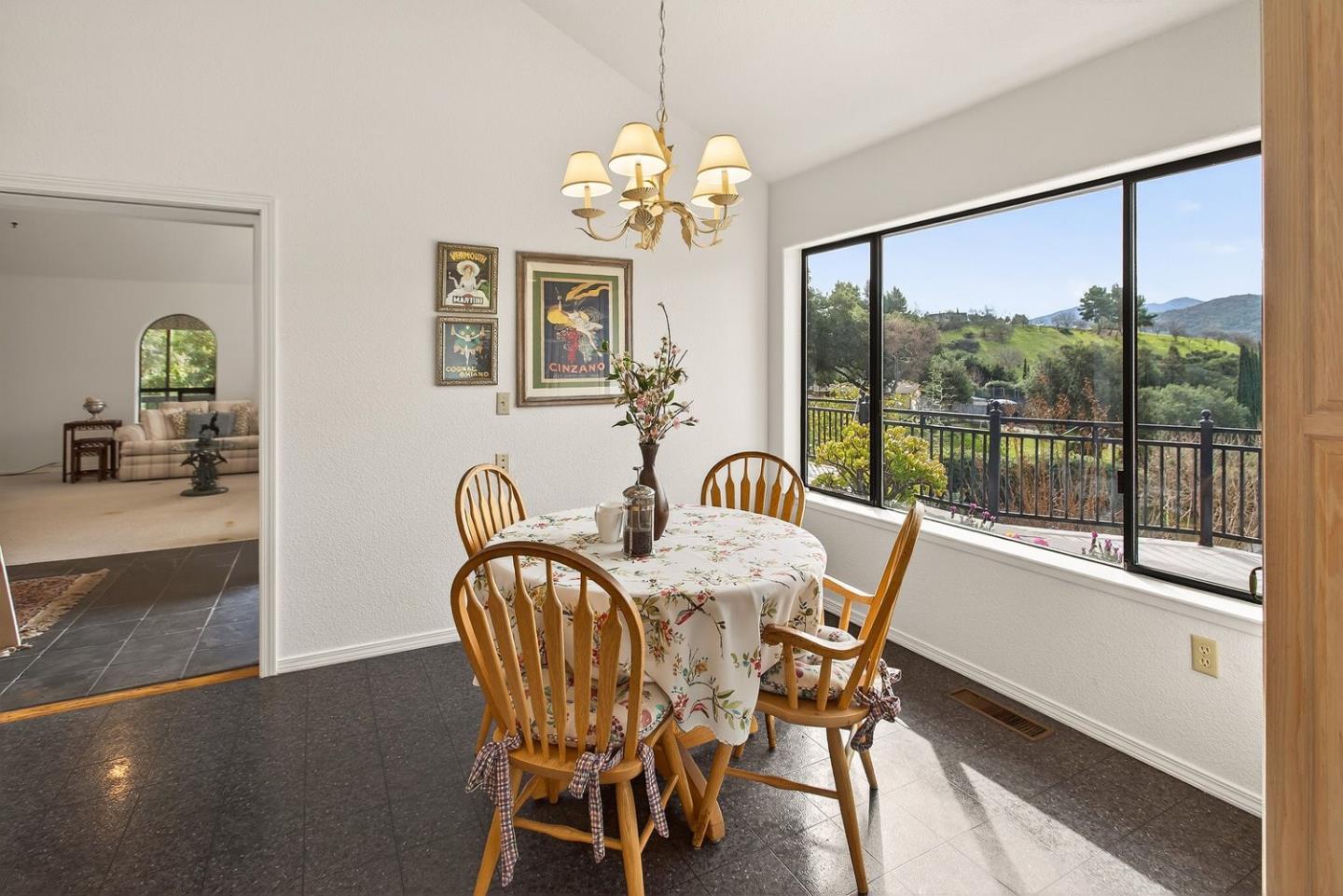 Detail Gallery Image 8 of 25 For 18616 Skuse Ct, San Jose,  CA 95120 - 3 Beds | 2/1 Baths