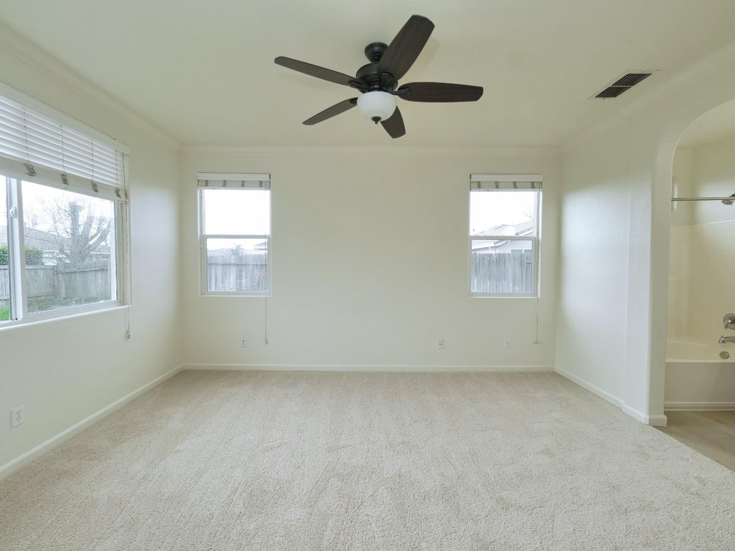 Detail Gallery Image 24 of 48 For 5721 Beadnell Way, Sacramento,  CA 95835 - 4 Beds | 2 Baths