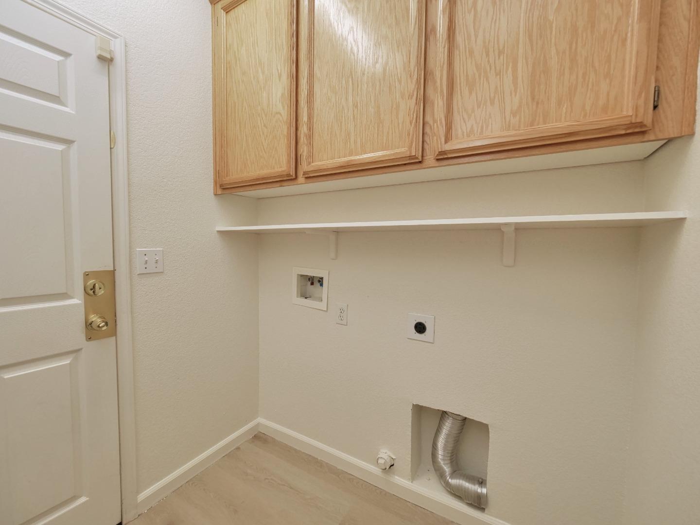 Detail Gallery Image 42 of 48 For 5721 Beadnell Way, Sacramento,  CA 95835 - 4 Beds | 2 Baths