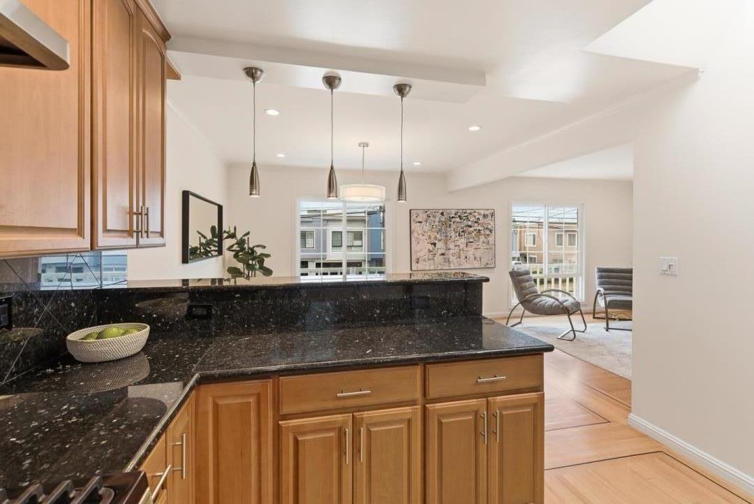 Detail Gallery Image 15 of 36 For 2824 Santiago St, San Francisco,  CA 94116 - 3 Beds | 2 Baths