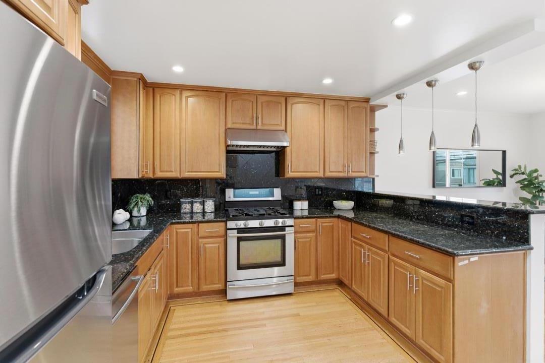 Detail Gallery Image 16 of 36 For 2824 Santiago St, San Francisco,  CA 94116 - 3 Beds | 2 Baths