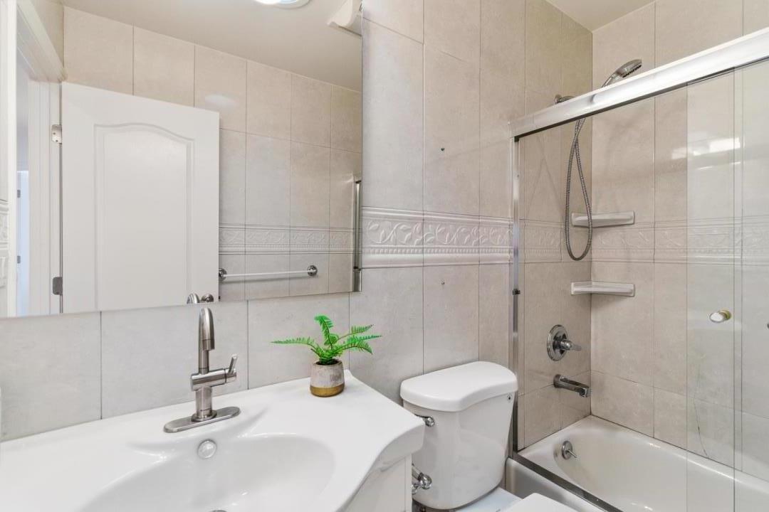 Detail Gallery Image 19 of 36 For 2824 Santiago St, San Francisco,  CA 94116 - 3 Beds | 2 Baths