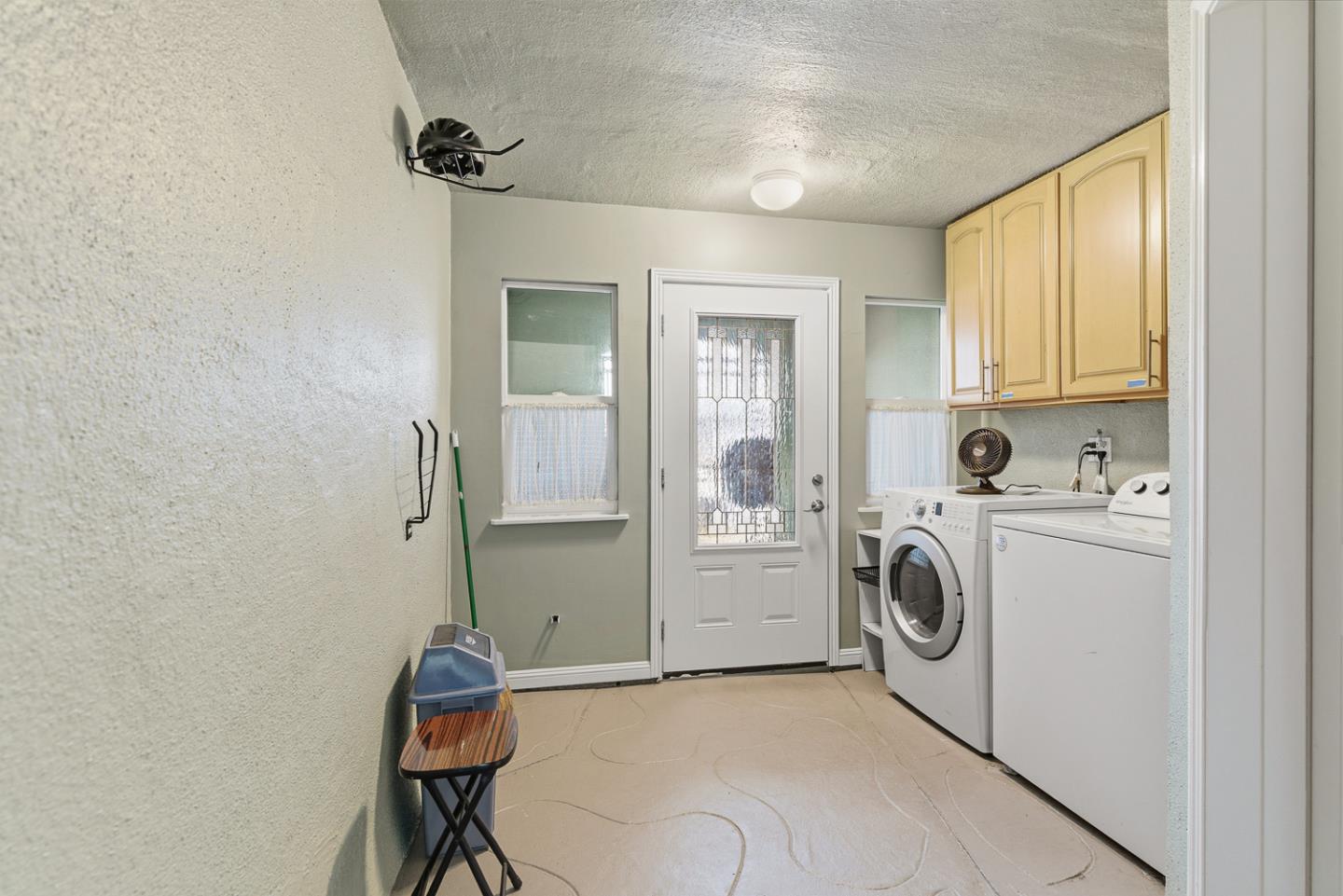 Detail Gallery Image 7 of 36 For 2824 Santiago St, San Francisco,  CA 94116 - 3 Beds | 2 Baths