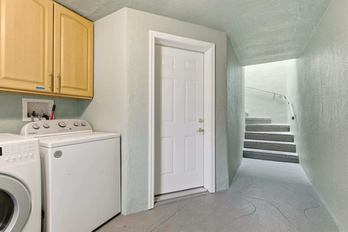 Detail Gallery Image 8 of 36 For 2824 Santiago St, San Francisco,  CA 94116 - 3 Beds | 2 Baths