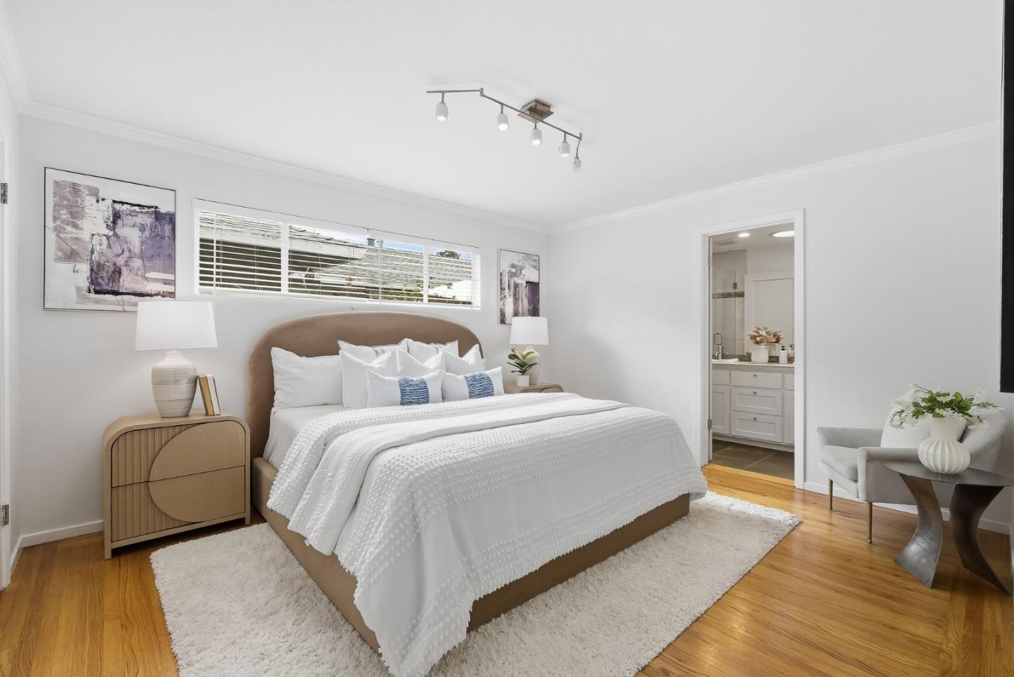 Detail Gallery Image 18 of 33 For 2024 Eaton Ave, San Carlos,  CA 94070 - 3 Beds | 2 Baths