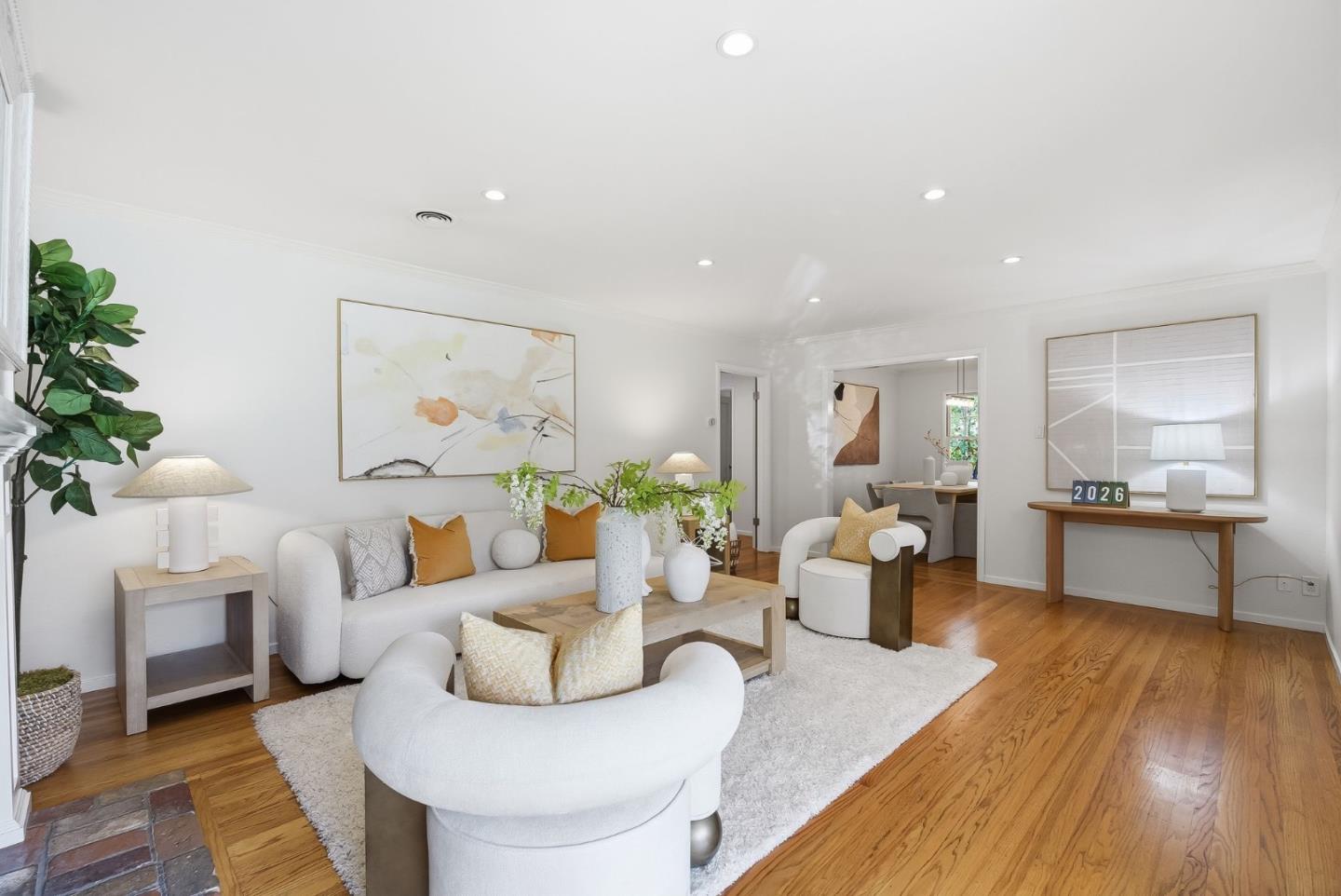 Detail Gallery Image 6 of 33 For 2024 Eaton Ave, San Carlos,  CA 94070 - 3 Beds | 2 Baths