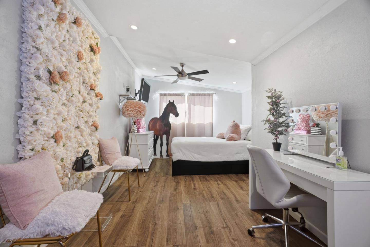 Detail Gallery Image 11 of 19 For 1191 Manzano Way, Sunnyvale,  CA 94089 - 3 Beds | 3 Baths