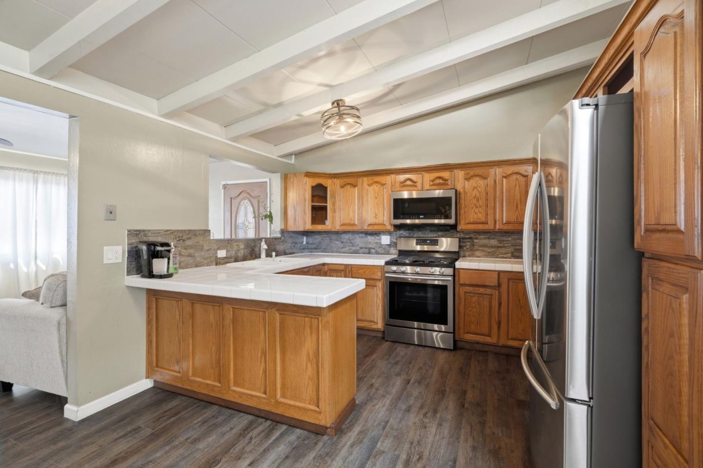 Detail Gallery Image 5 of 19 For 1191 Manzano Way, Sunnyvale,  CA 94089 - 3 Beds | 3 Baths