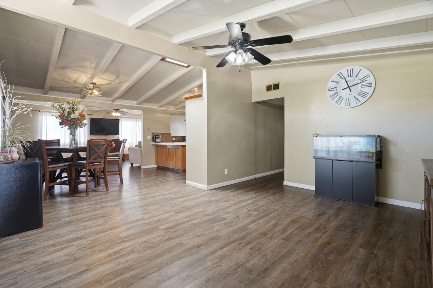 Detail Gallery Image 7 of 19 For 1191 Manzano Way, Sunnyvale,  CA 94089 - 3 Beds | 3 Baths