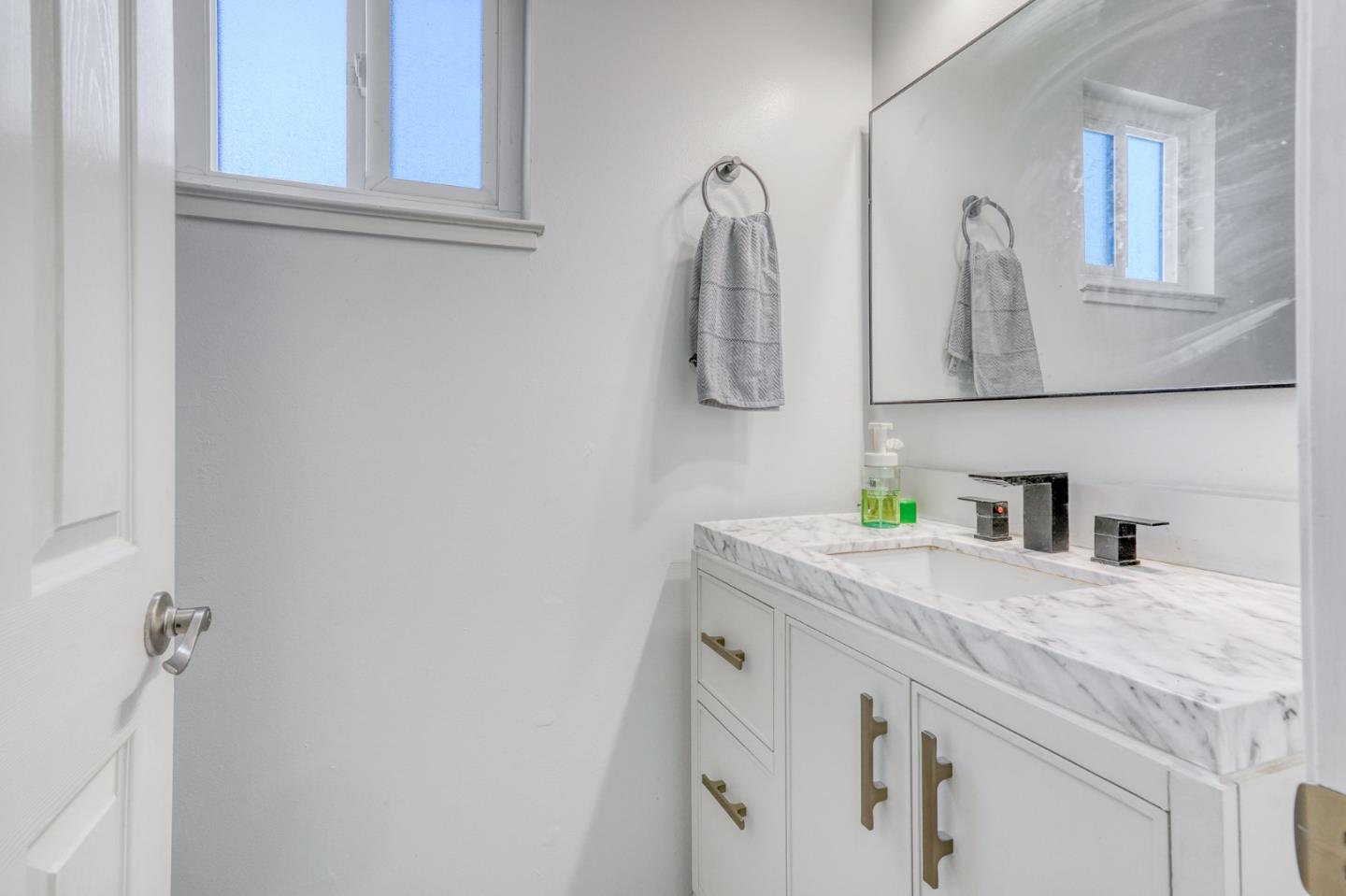 Detail Gallery Image 16 of 27 For 3368 Camarones, San Ramon,  CA 94583 - 4 Beds | 2/1 Baths