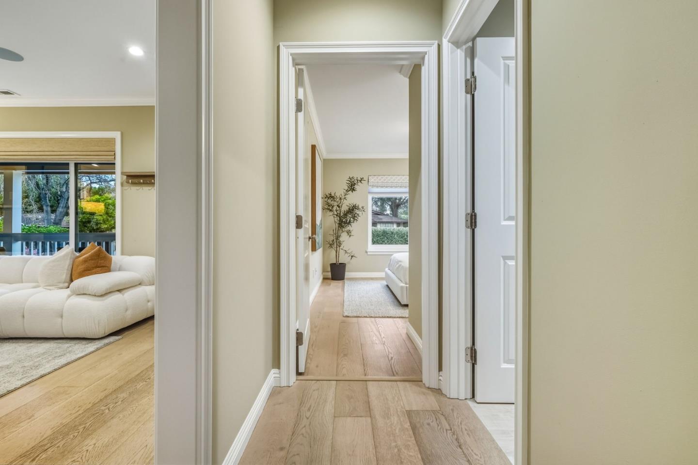 Detail Gallery Image 12 of 40 For 380 San Carlos Ave, Redwood City,  CA 94061 - 3 Beds | 2 Baths