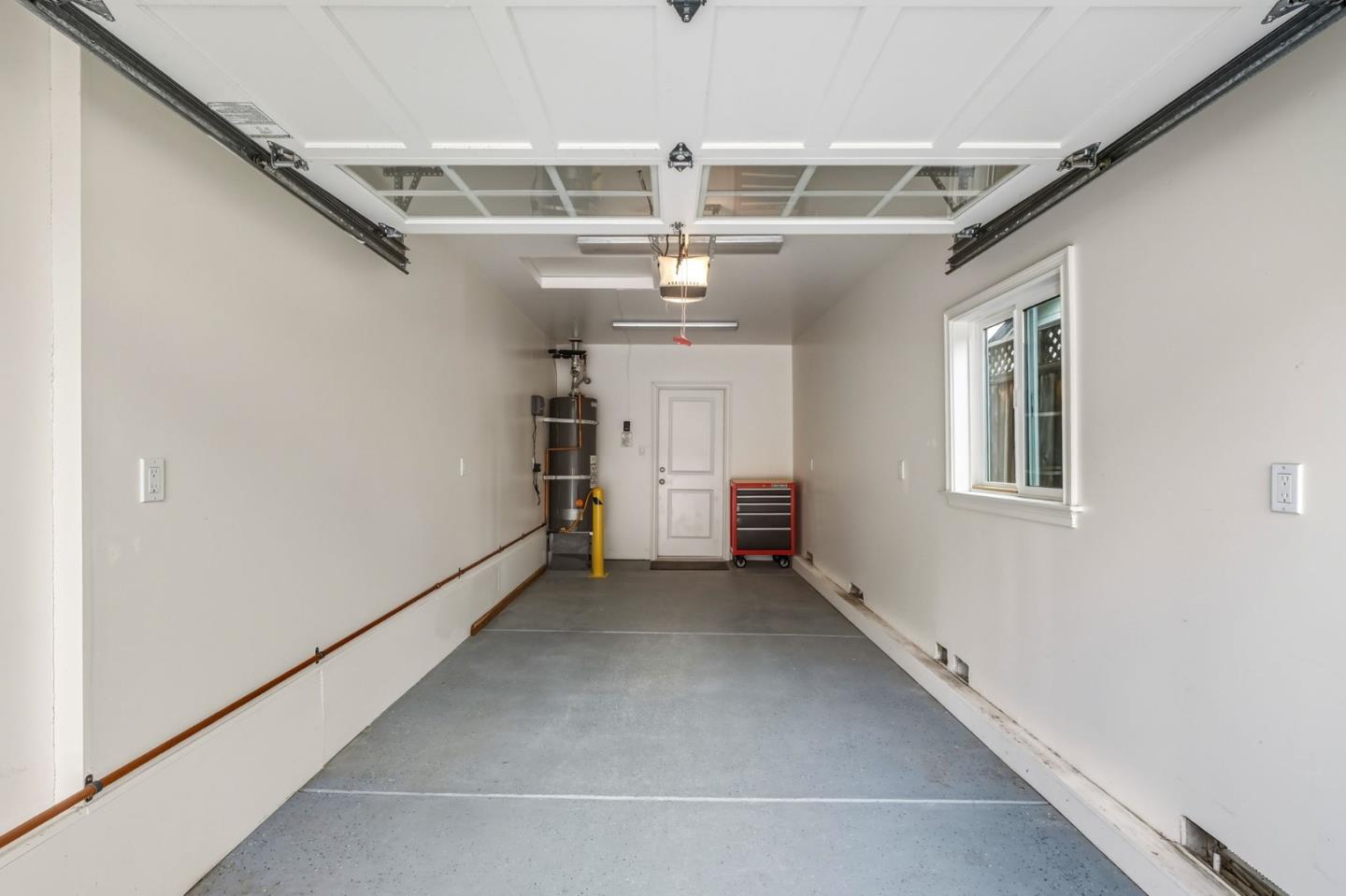 Detail Gallery Image 29 of 40 For 380 San Carlos Ave, Redwood City,  CA 94061 - 3 Beds | 2 Baths