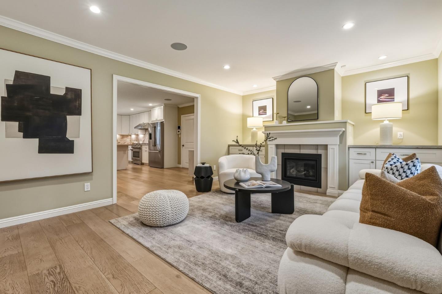 Detail Gallery Image 3 of 40 For 380 San Carlos Ave, Redwood City,  CA 94061 - 3 Beds | 2 Baths