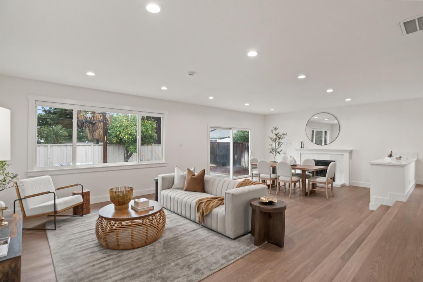 Detail Gallery Image 3 of 17 For 5005 Doyle Rd, San Jose,  CA 95129 - 3 Beds | 2 Baths