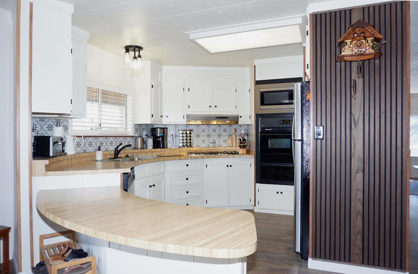 Detail Gallery Image 14 of 39 For 690 Persian Dr #61,  Sunnyvale,  CA 94089 - 2 Beds | 2 Baths