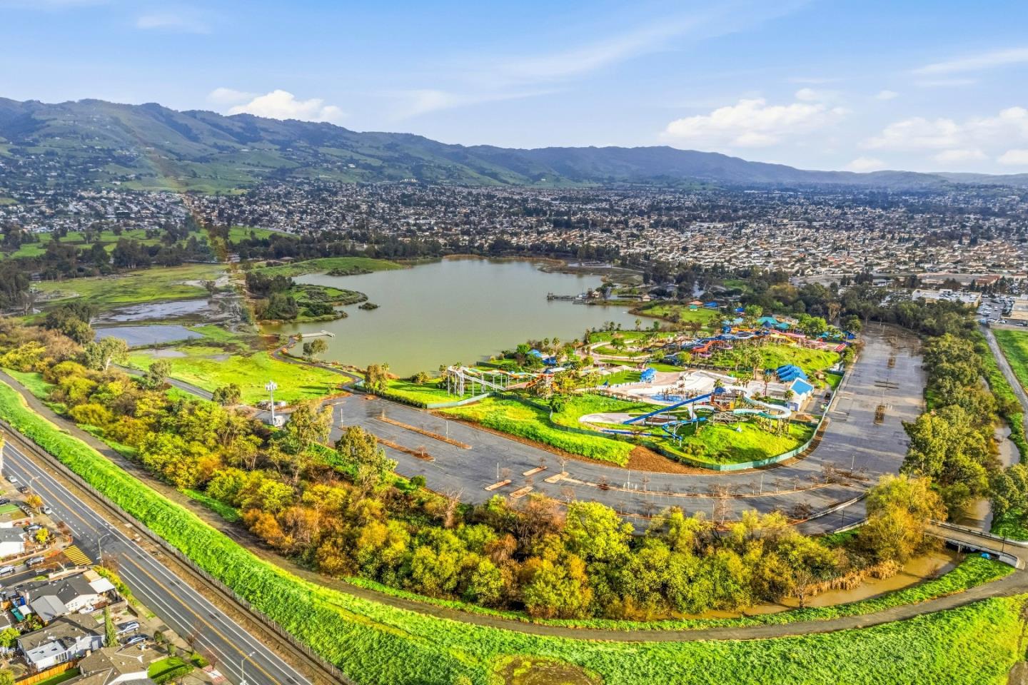 Detail Gallery Image 5 of 36 For 1776 Home Gate Dr, San Jose,  CA 95148 - 3 Beds | 2/1 Baths