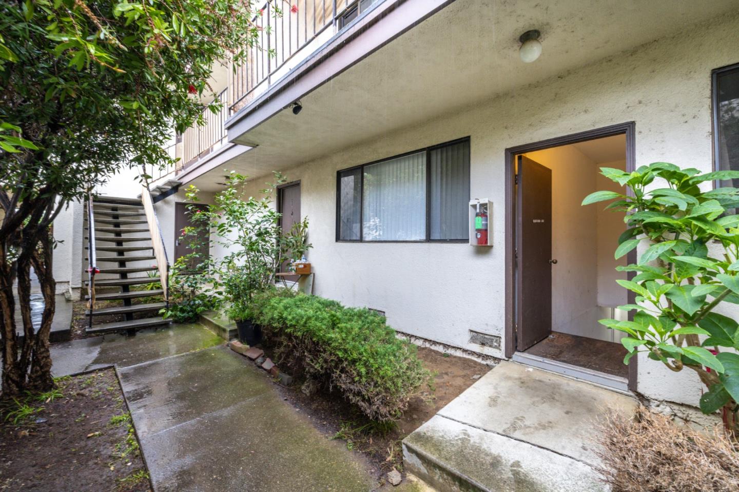 Detail Gallery Image 5 of 44 For 515 Baden Ave, South San Francisco,  CA 94080 - – Beds | – Baths