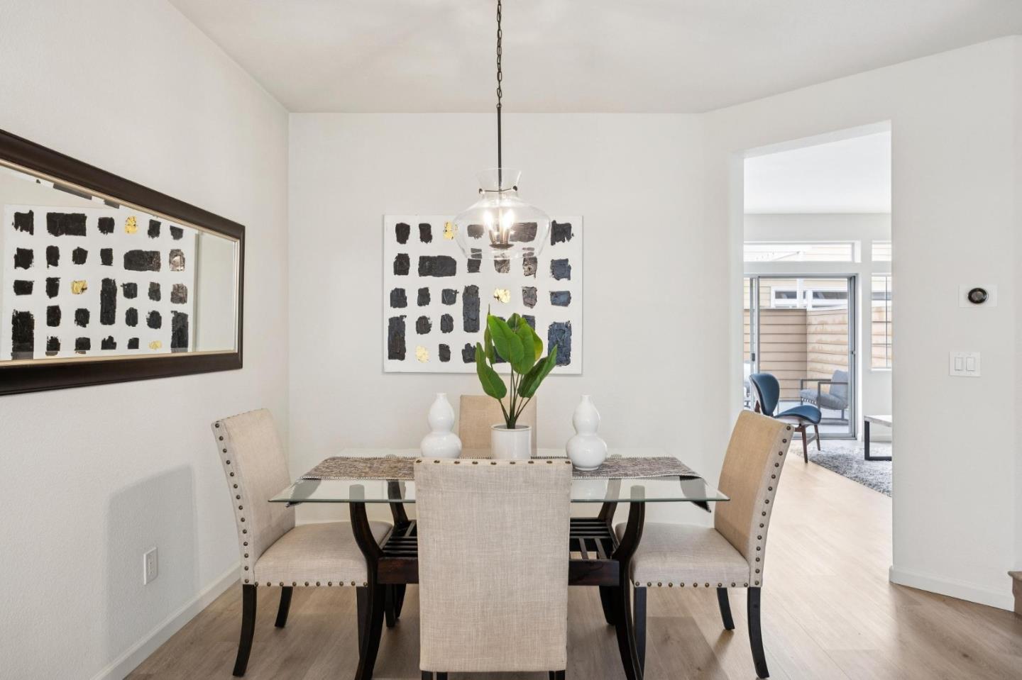 Detail Gallery Image 13 of 50 For 1148 La Rochelle Ter #F,  Sunnyvale,  CA 94089 - 3 Beds | 2/1 Baths