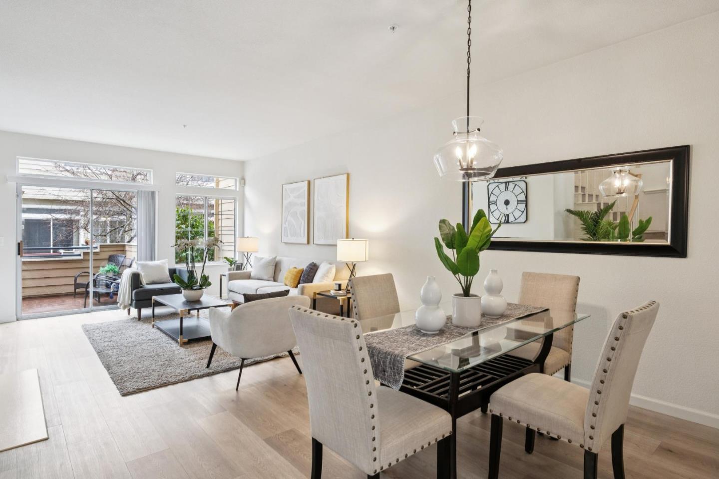 Detail Gallery Image 14 of 50 For 1148 La Rochelle Ter #F,  Sunnyvale,  CA 94089 - 3 Beds | 2/1 Baths