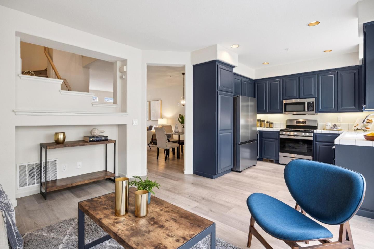 Detail Gallery Image 18 of 50 For 1148 La Rochelle Ter #F,  Sunnyvale,  CA 94089 - 3 Beds | 2/1 Baths